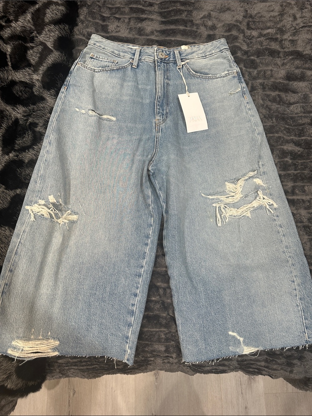 ZARA TRF Ripped Mid Rise Denim Jorts - Picture 9 of 10